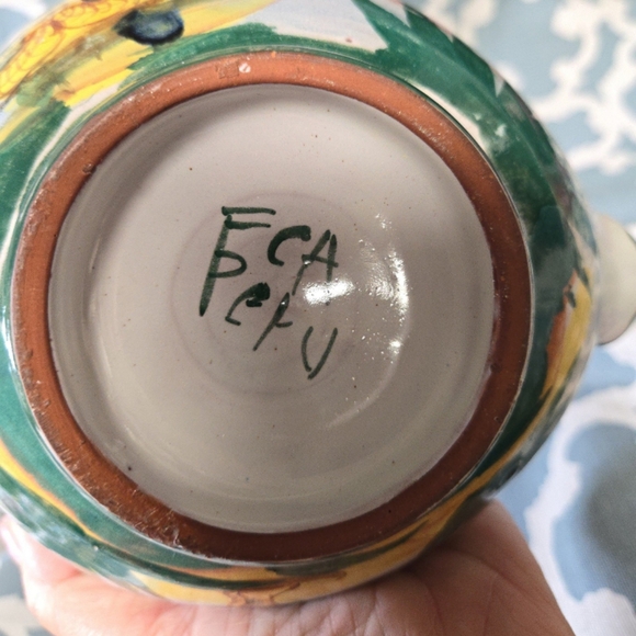 Vintage hand painted Peruvian Pottery art piece bowl - Picture 9 of 11